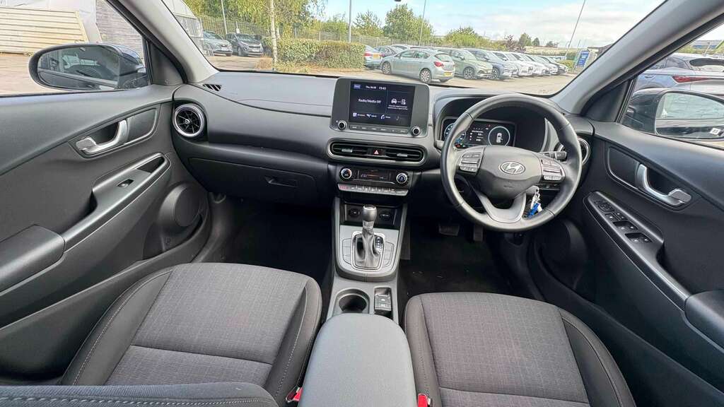 Hyundai Kona 1.6 Gdi Hybrid Se Connect Dct 2021 Black #5