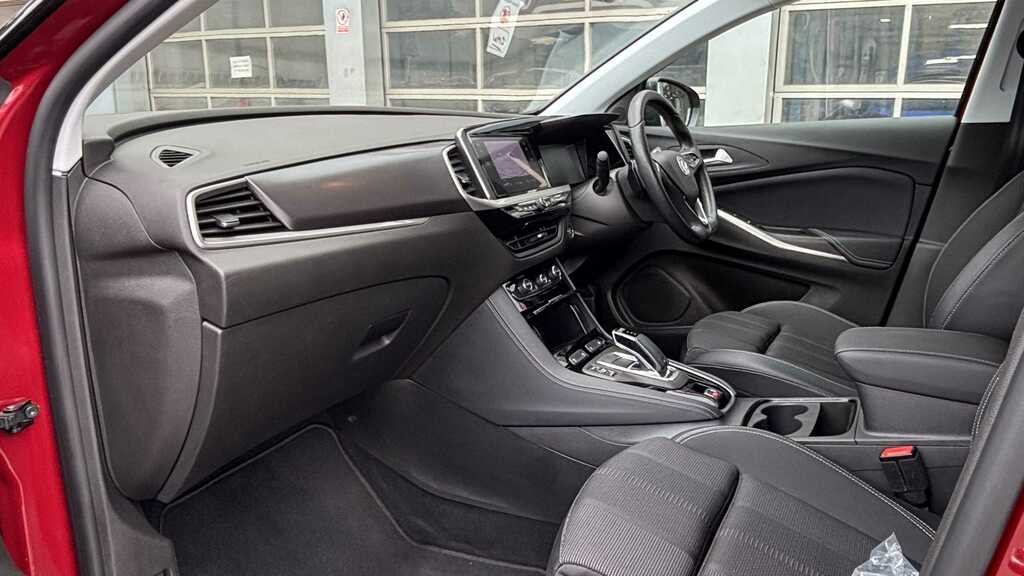 Vauxhall Grandland 1.2 Turbo Ultimate Black #8