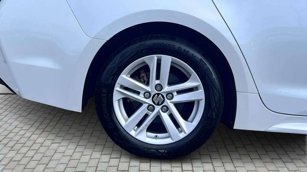 Suzuki Swace 1.8 Hybrid Sz-t Cvt 2022 White #6