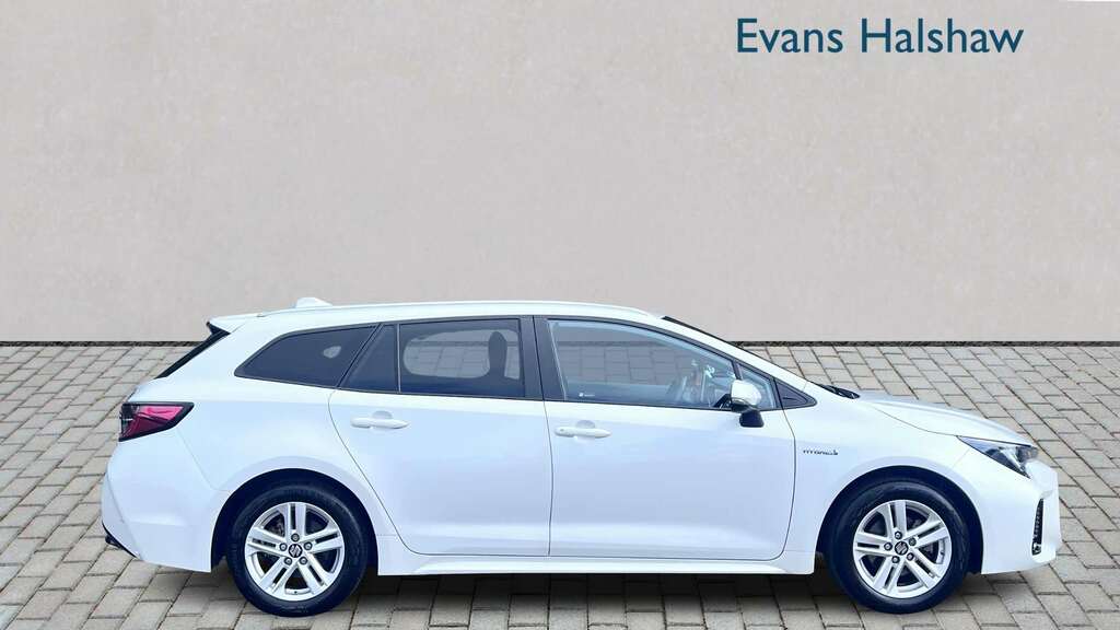 Suzuki Swace 1.8 Hybrid Sz-t Cvt 2022 White #4