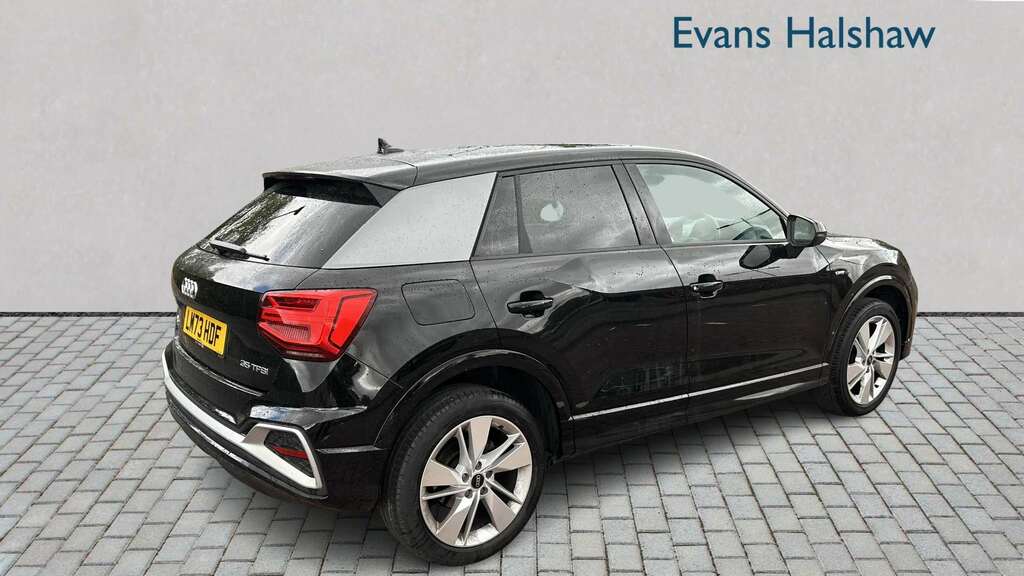 Audi Q2 35 Tfsi S Line 2023 Black #5