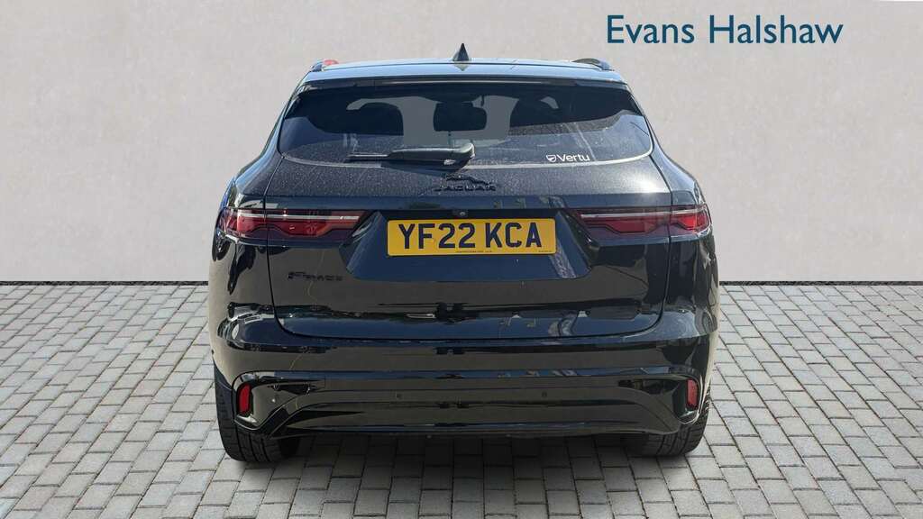 Jaguar F-Pace 2.0 D200 R-dynamic Black Awd 2022 Black #4