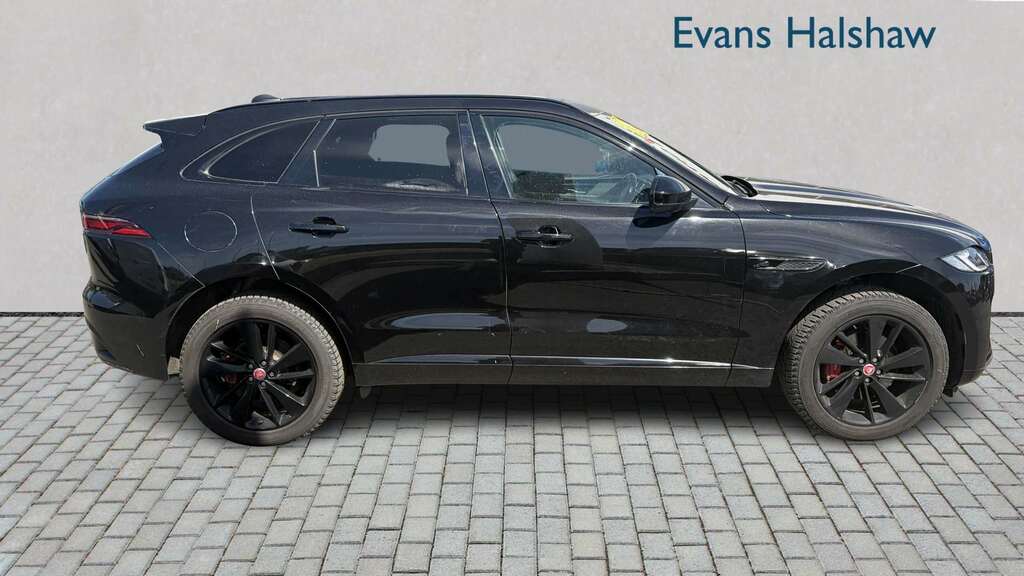 Jaguar F-Pace 2.0 D200 R-dynamic Black Awd 2022 Black #2