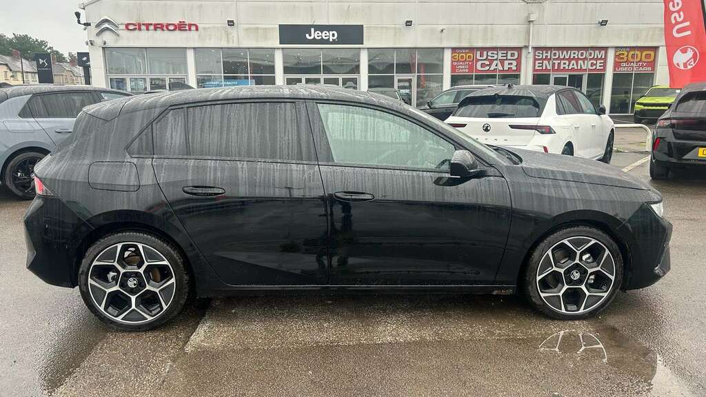 Vauxhall Astra 1.2 Turbo 130 Ultimate 2026 Black #5