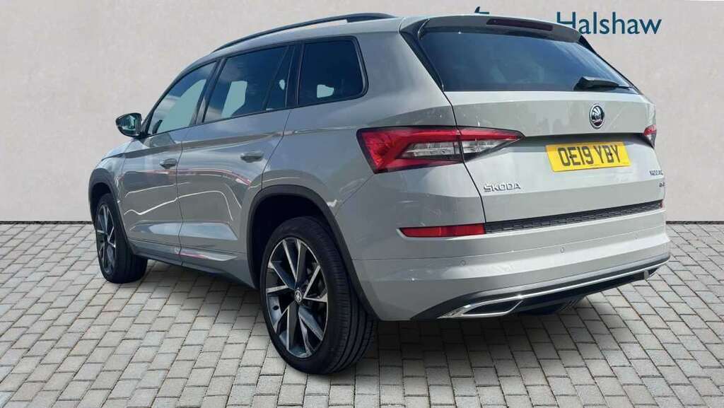Skoda Kodiaq 2.0 Tdi 190 Sport Line 4X4 Dsg 7 Seat 2019 Grey #4