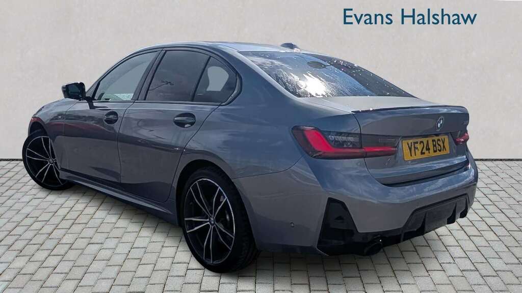 BMW 3 Series 320I M Sport Touring Black #2