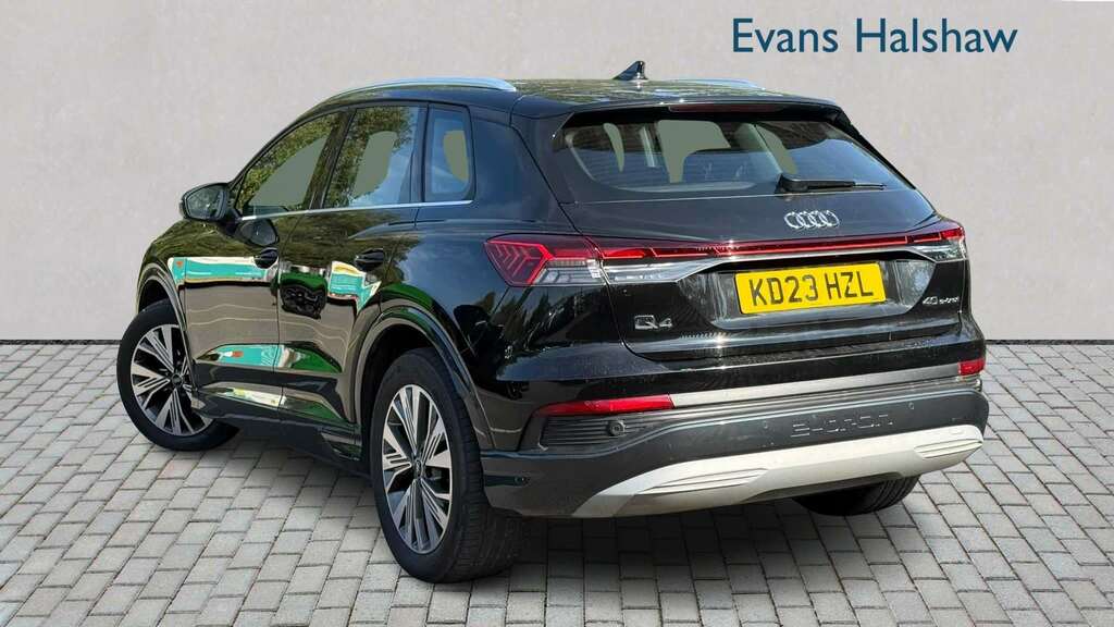 Audi Q4 E Tron 150Kw 40 82Kwh Sport 2023 Black #2