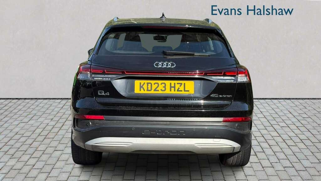 Audi Q4 E Tron 150Kw 40 82Kwh Sport 2023 Black #3