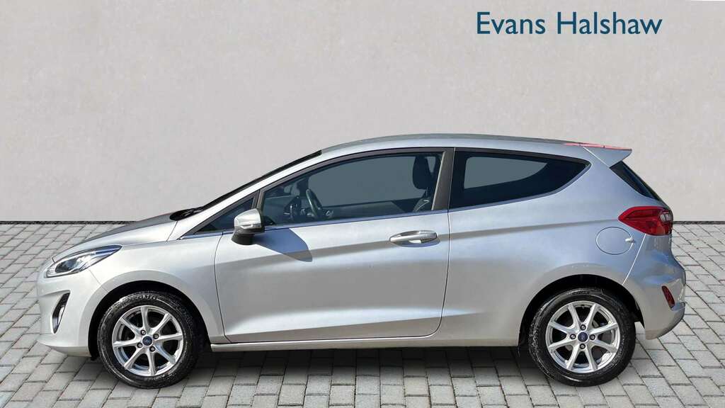 Ford Fiesta 1.1 Zetec 2018 Silver #3