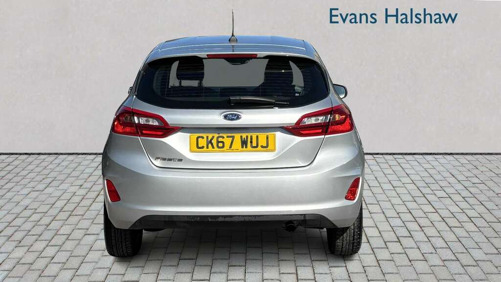 Ford Fiesta 1.1 Zetec 2018 Silver #4