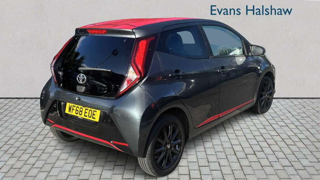 Toyota Aygo 1.0 Vvt-i X-press 2018 Grey #4