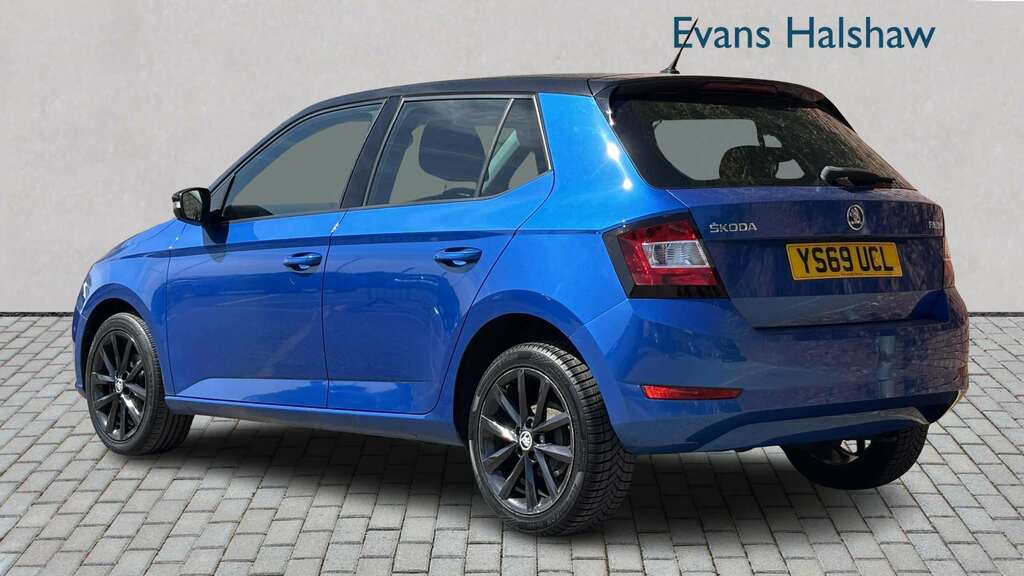 Skoda Fabia 1.0 Tsi Colour Edition 2019 Blue #2