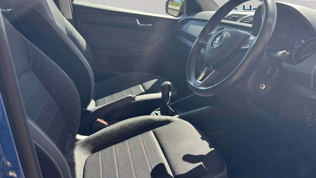 Skoda Fabia 1.0 Tsi Colour Edition 2019 Blue #3