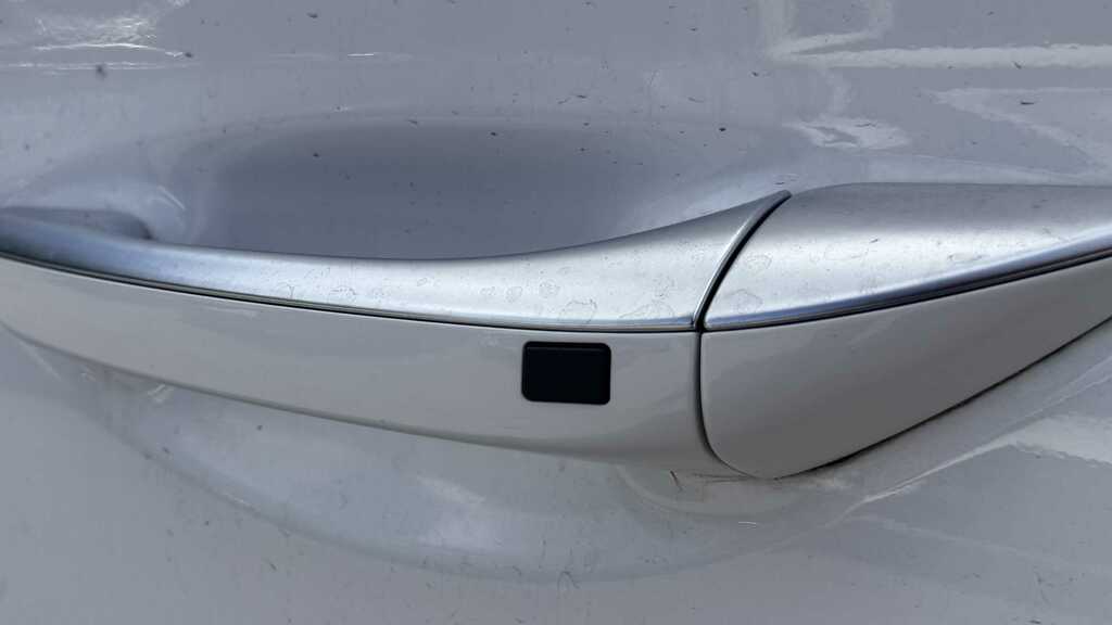 Hyundai Ioniq Premium Se Hev S-a Black #27