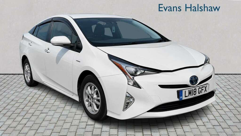 Toyota Prius 1.8 Vvti Active Cvt 2018 White