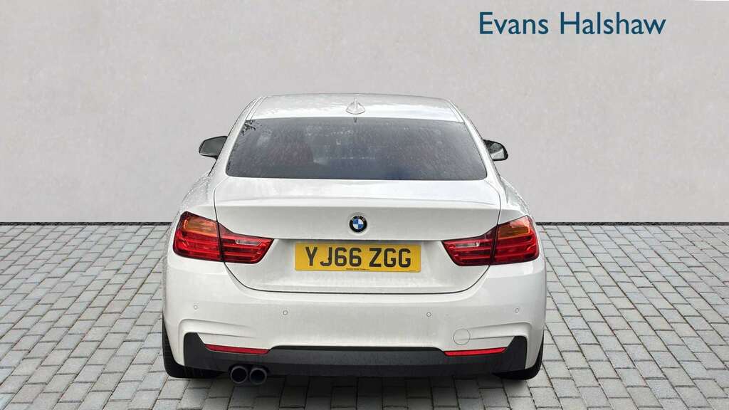 BMW 4 Series 420I M Sport Professional Media 2016 White #4