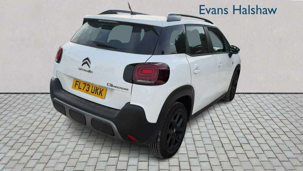 Citroen C3 Aircross 1.2 Puretech 110 C-series Edition 2023 FL73UKK White #4