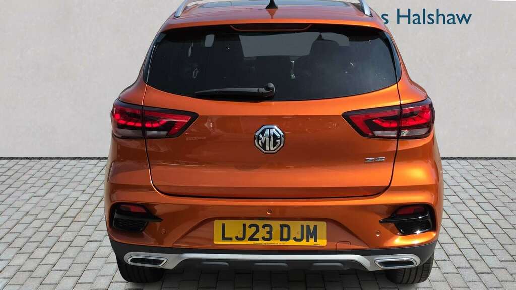 MG ZS 1.0T Gdi Exclusive 2023 LJ23DJM Orange #5
