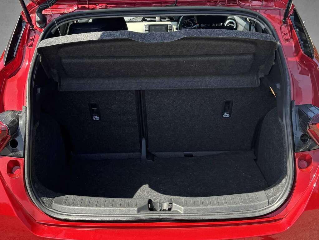 Nissan Micra N-sport Red #12