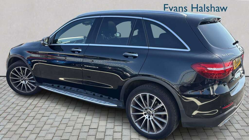 Mercedes-Benz GLC Class 250D 4Matic Amg Line Premium 9G-tronic 2018 LL18UNS Black #2