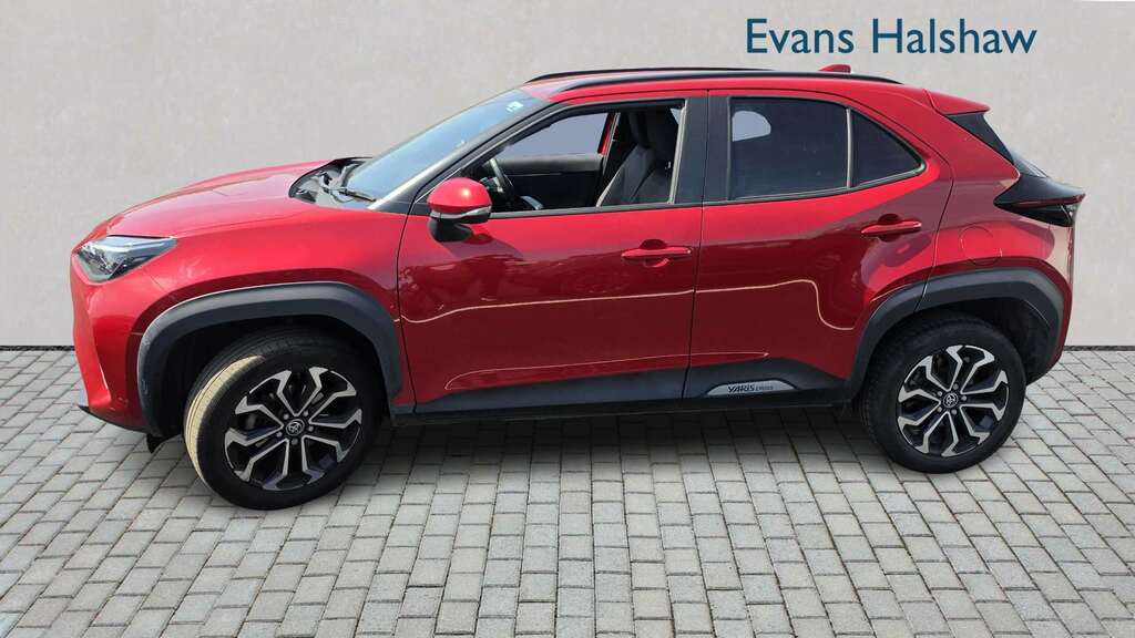 Toyota Yaris Cross 1.5 Hybrid Design Cvt 2023 CK23FPZ Red #4