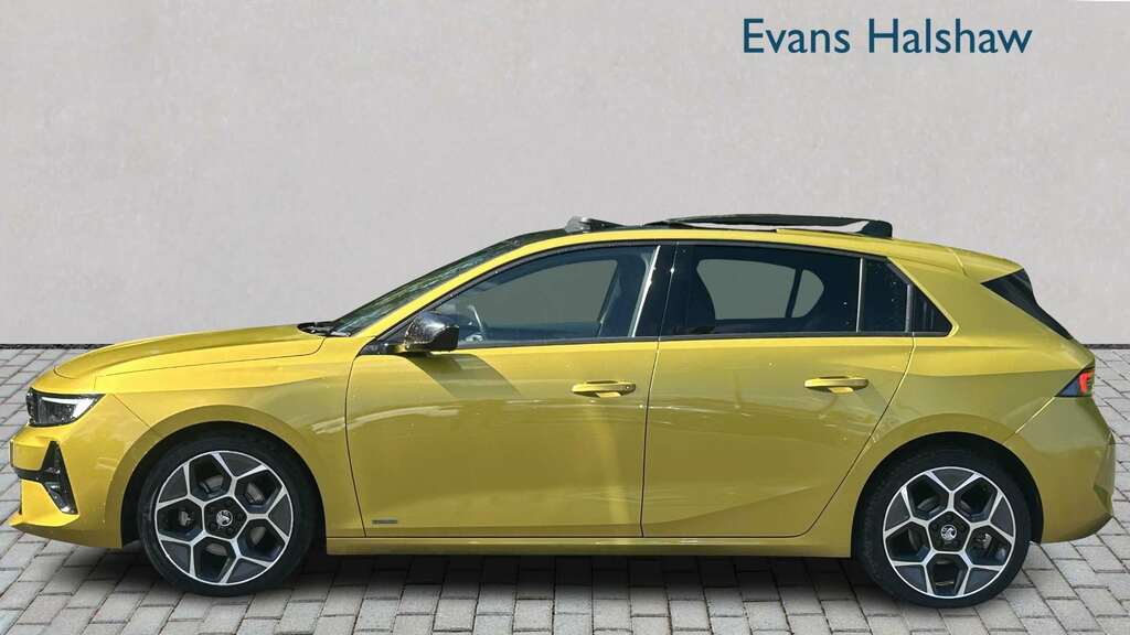 Vauxhall Astra 1.5 Turbo D Ultimate 2023 Yellow #6