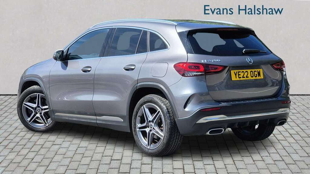Mercedes-Benz GLA Class 200 Amg Line 2022 Grey #2