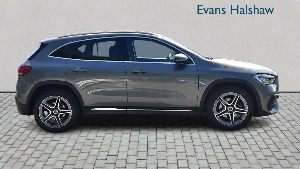 Mercedes-Benz GLA Class 200 Amg Line 2022 Grey #4