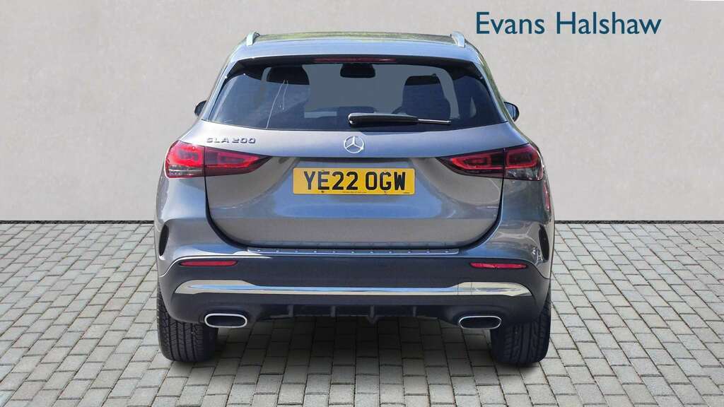 Mercedes-Benz GLA Class 200 Amg Line 2022 Grey #5