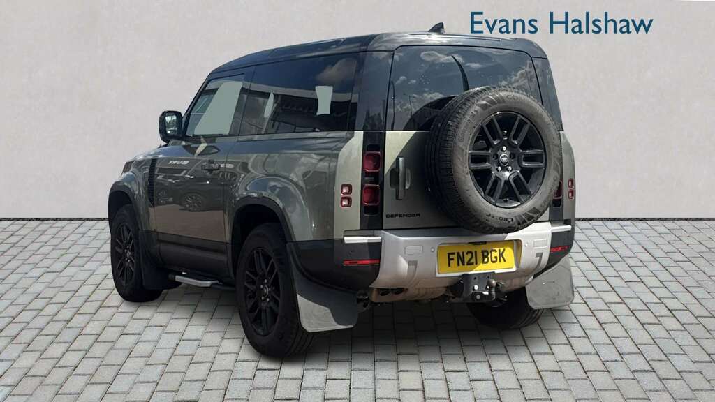 Land Rover Defender 90 3.0 D200 S 90 2021 Green #2