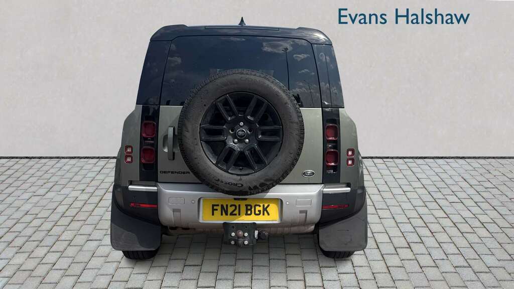 Land Rover Defender 90 3.0 D200 S 90 2021 Green #6