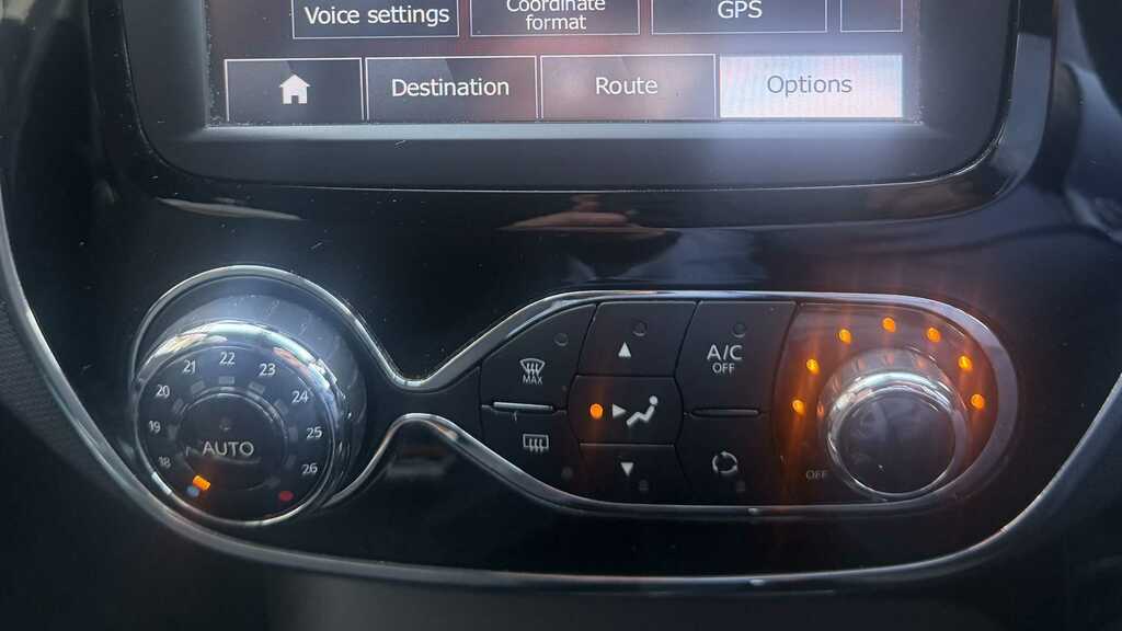 Renault Captur Dynamique Medianav Energy 2015.35 Tax,56mpg,sat Na Blue #18