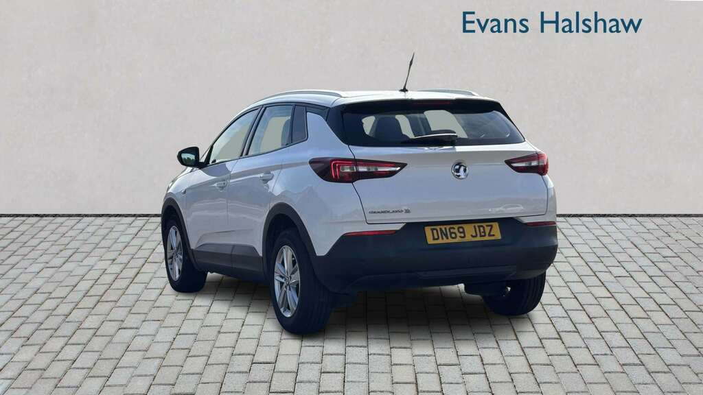Vauxhall Grandland X 1.2 Turbo Se 8 Speed 2019 White #2