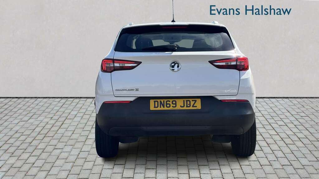 Vauxhall Grandland X 1.2 Turbo Se 8 Speed 2019 White #4