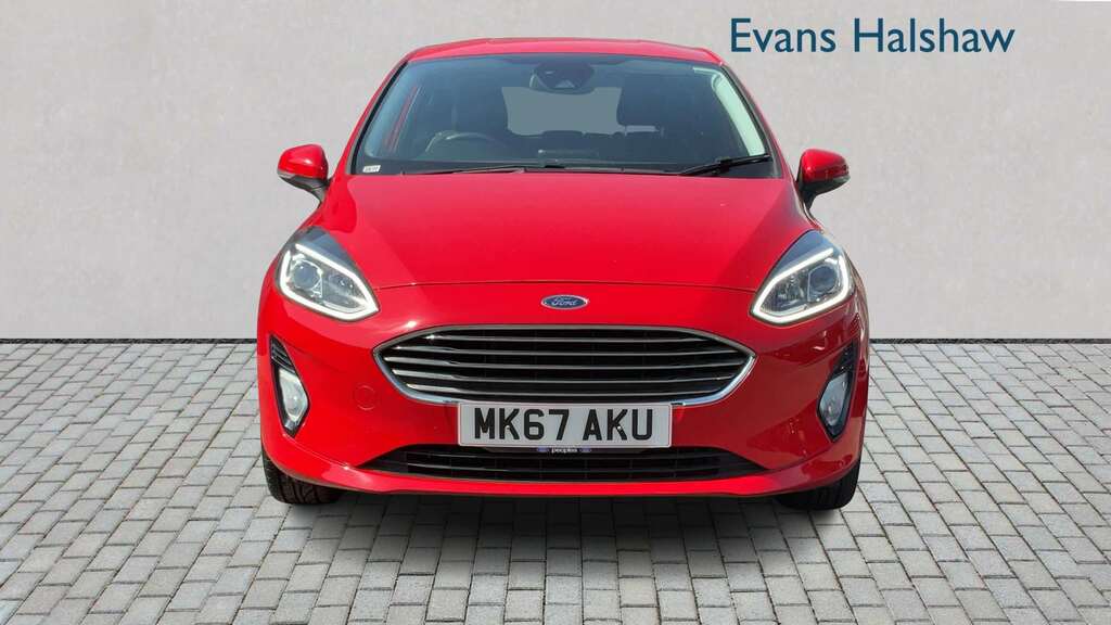 Ford Fiesta 1.1 Zetec 2017 Red #4