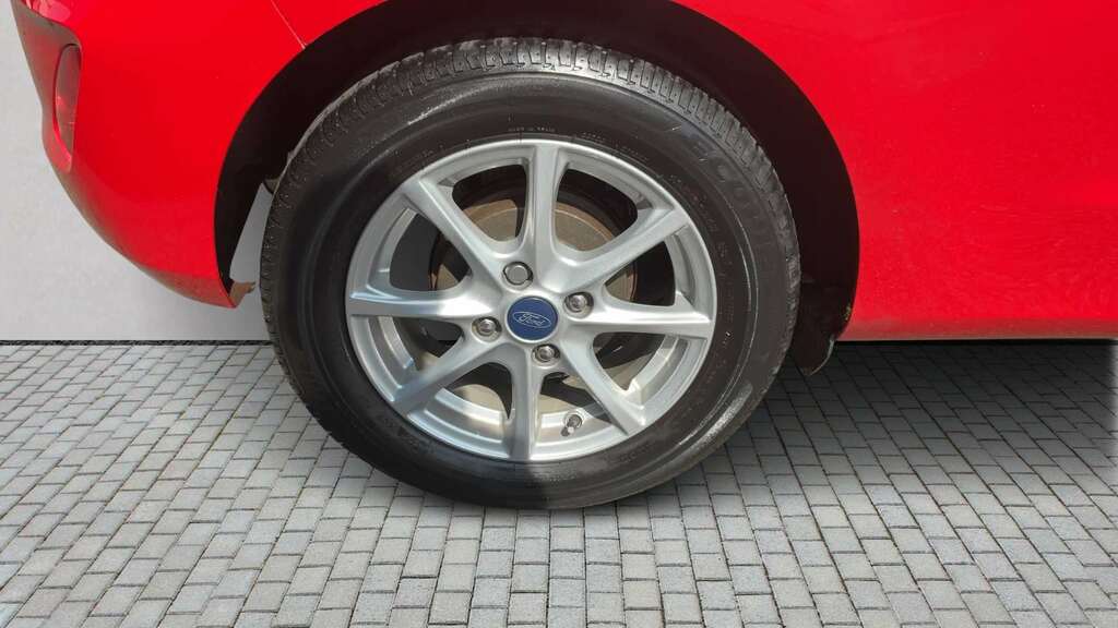 Ford Fiesta 1.1 Zetec 2017 Red #6