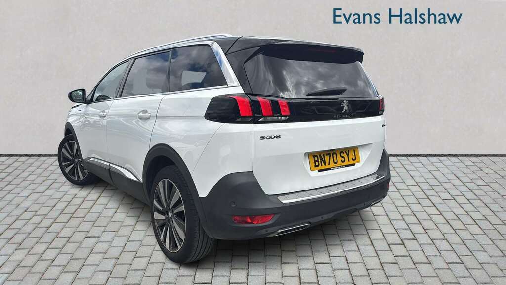 Peugeot 5008 1.2 Puretech Gt Line Premium 2020 White #2
