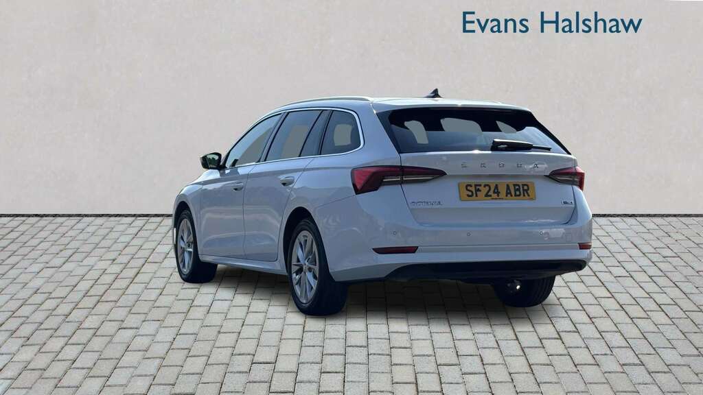 Skoda Octavia 1.5 Tsi E-tec Se L Dsg 2024 White #2
