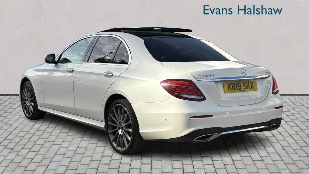 Mercedes-Benz E Class E400d 4Matic Amg Line Premium Plus 9G-tronic 2 White #3
