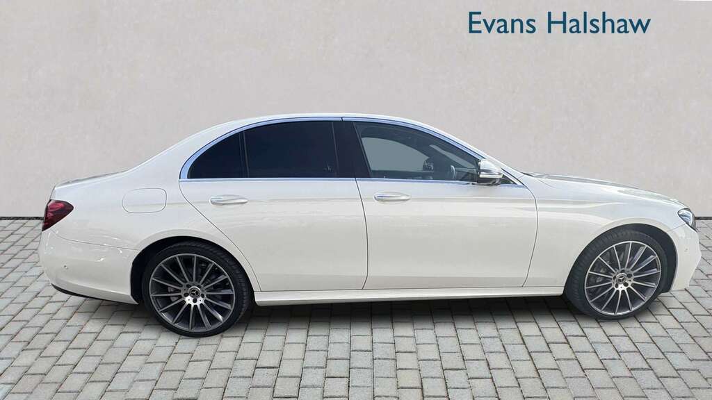 Mercedes-Benz E Class E400d 4Matic Amg Line Premium Plus 9G-tronic 2 White #6