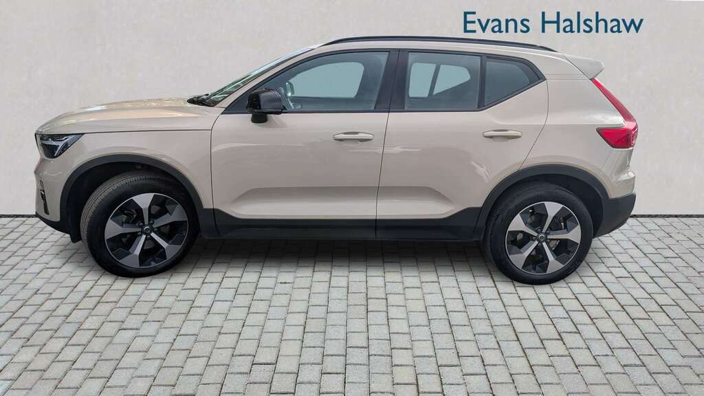 Volvo XC40 2.0 B4p Plus Dark 2025 PK25LNX Brown #4