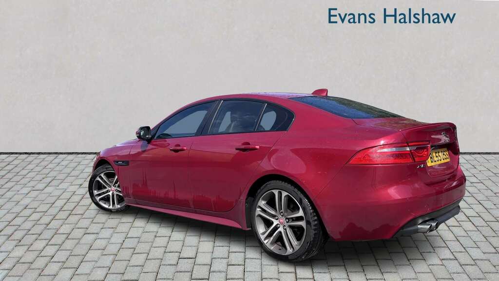 Jaguar XE 2.0D 180 R-sport 2016 Red #2