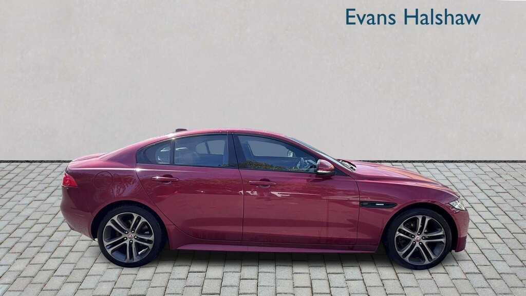 Jaguar XE 2.0D 180 R-sport 2016 Red #3
