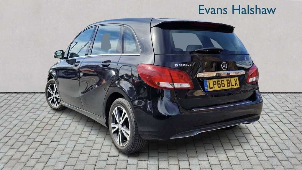 Mercedes-Benz B Class B180d Se 2016 Black #2