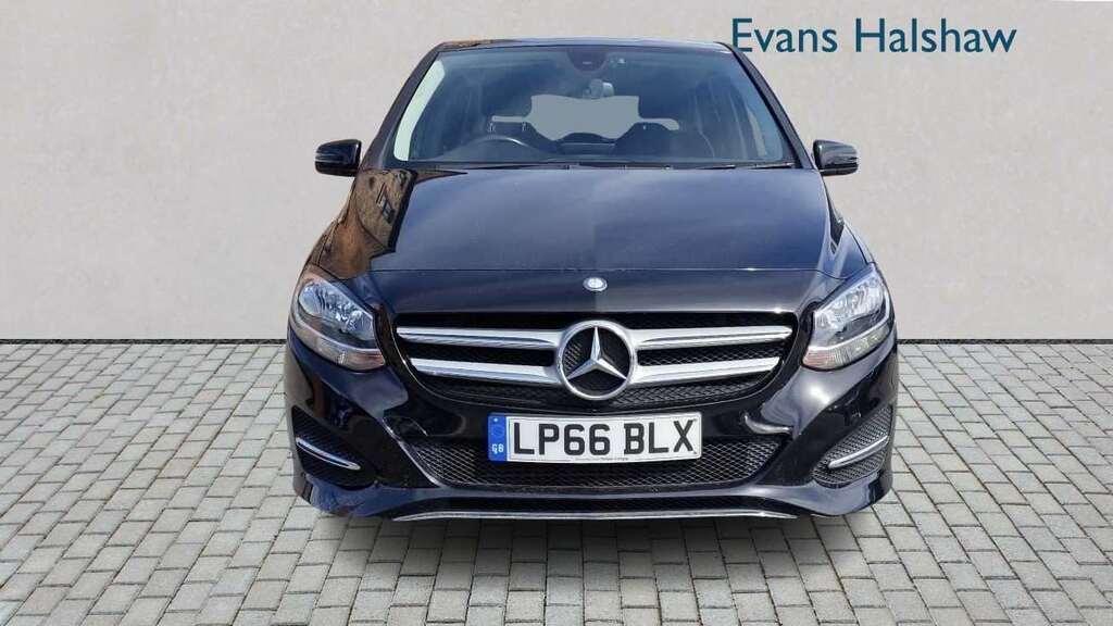 Mercedes-Benz B Class B180d Se 2016 Black #4