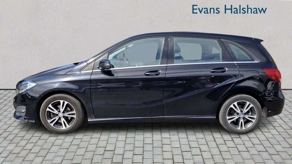 Mercedes-Benz B Class B180d Se 2016 Black #3