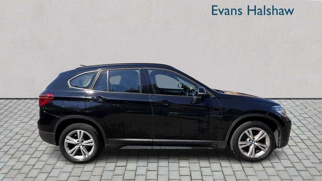 BMW X1 Sdrive 18I Se Step 2018 Black #3