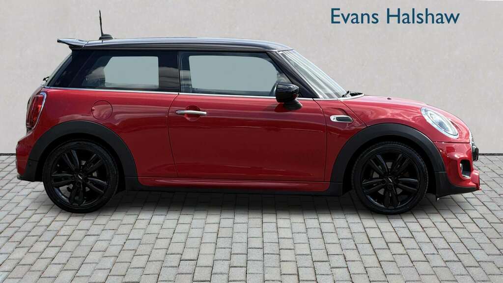 Mini Hatch 1.5 Cooper Sport II 2019 GU69OXH Red #3