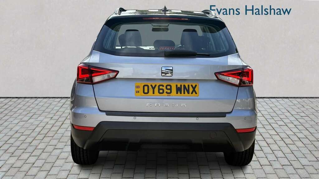 Seat Arona 1.0 Tsi Se Technology Ez 2019 Silver #2