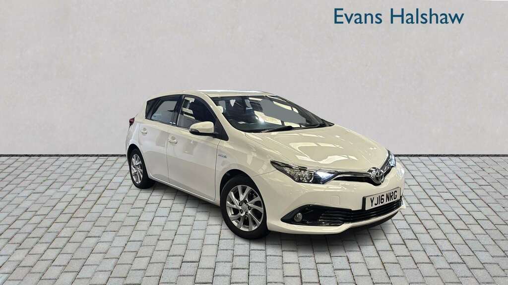 Toyota Auris 1.8 Hybrid Business Edition Cvt Leather 2016 White